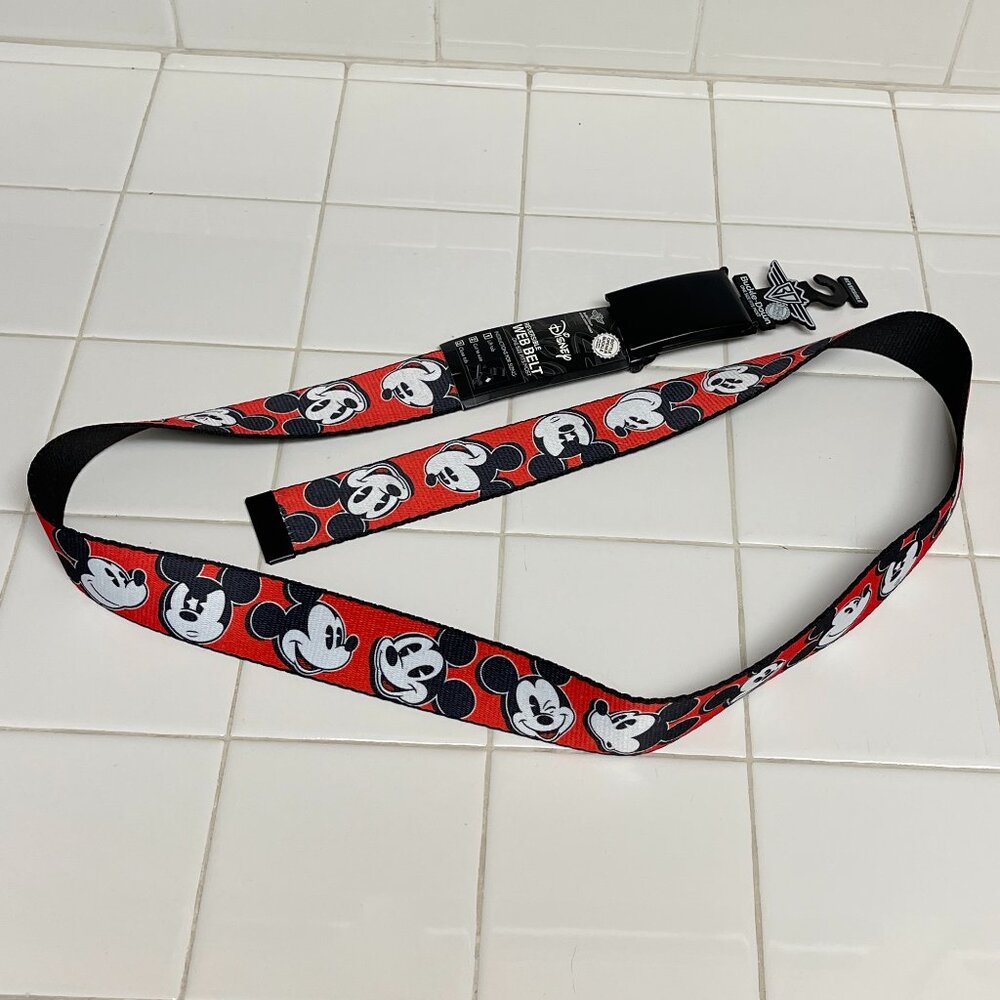 Disney Mickey Mouse reversible wed belt - Picture 2 of 8